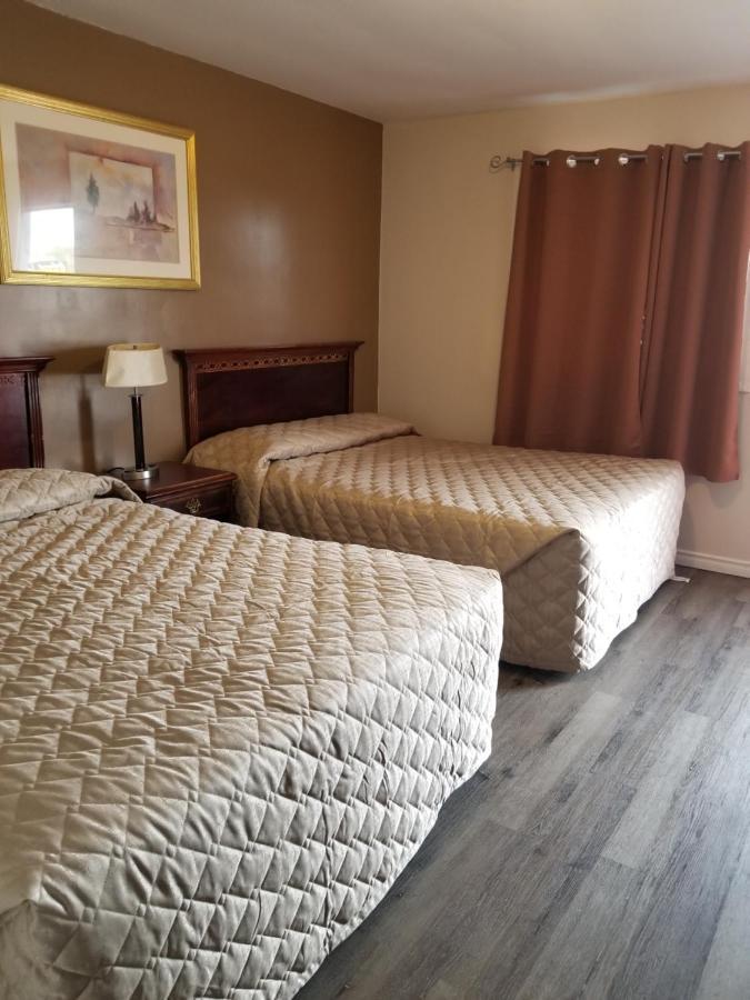 Coniston Richard Lake Motel מראה חיצוני תמונה