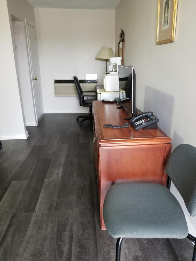 Coniston Richard Lake Motel מראה חיצוני תמונה