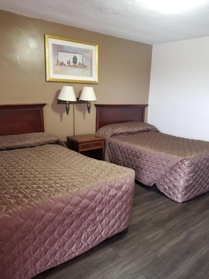 Coniston Richard Lake Motel מראה חיצוני תמונה