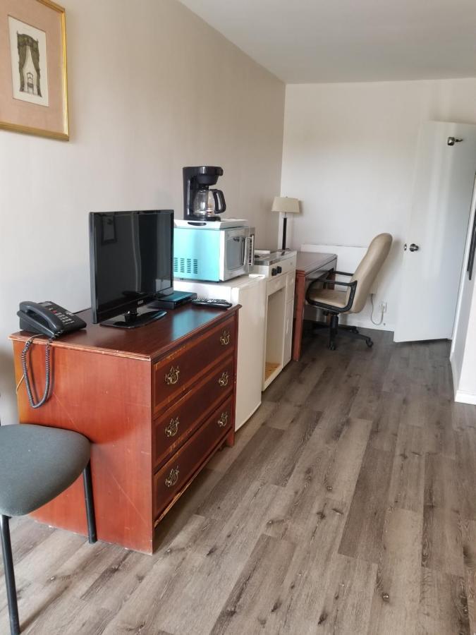 Coniston Richard Lake Motel מראה חיצוני תמונה