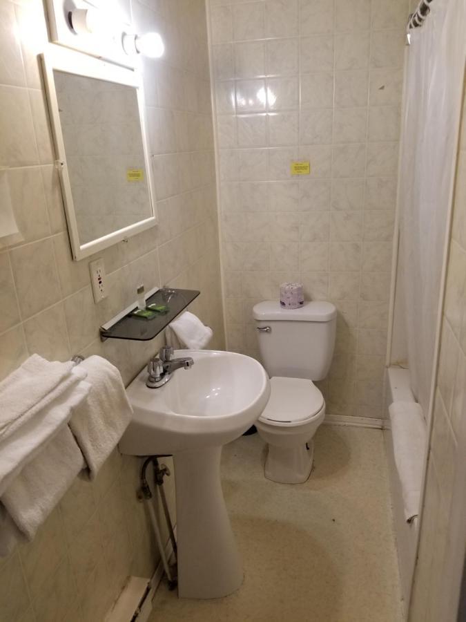Coniston Richard Lake Motel מראה חיצוני תמונה